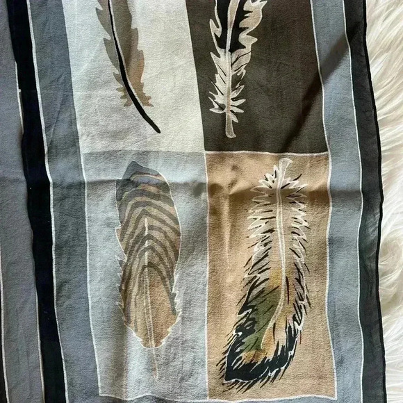 Vintage Feather Print Scarf Wrap - Boho Style - 50” Long - Picture 2 of 6